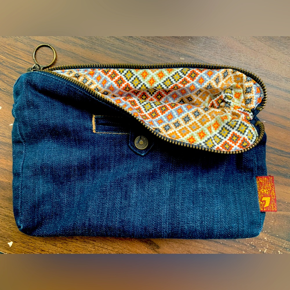 7 for all Mankind zipper travel bag